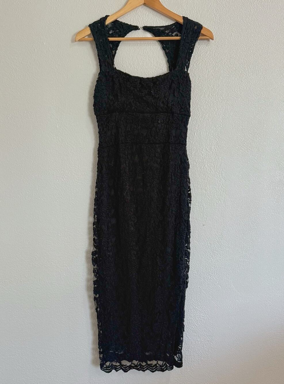 NWT Boohoo Black Lace Maxi Dress Open Back Bodycon Romantic Goth Size 8